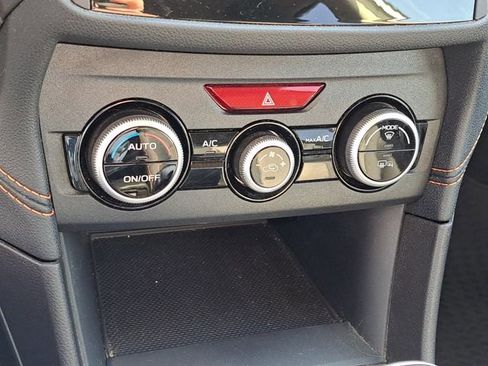 Used 2023 Subaru Crosstrek 2.0i Premium image 12