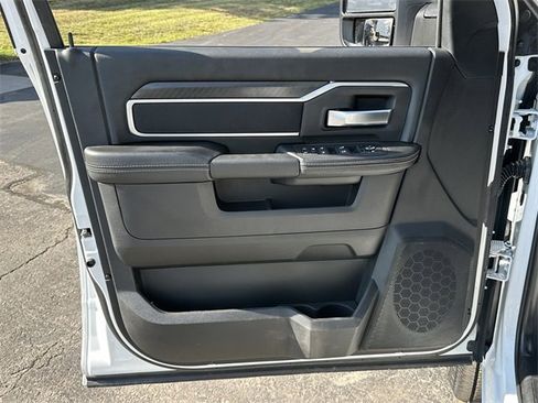 Used 2025 RAM 2500 Big Horn image 27