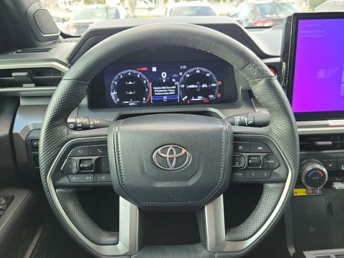 Used 2024 Toyota Tacoma TRD Off-Road w/ TRD Off Road Upgrade Package AWD/4WD image 23
