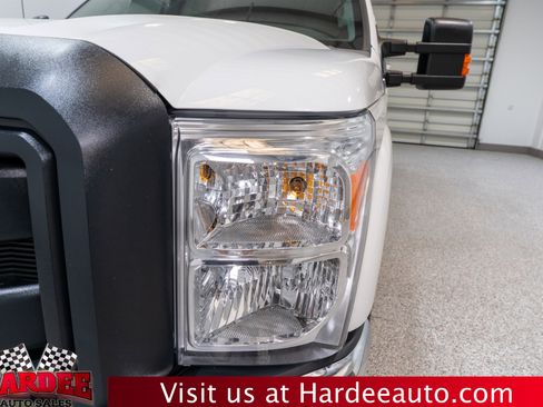 Used 2016 Ford F250 XL w/ Power Equipment Group RWD image 8