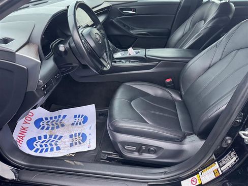Used 2019 Toyota Avalon XLE w/ All Weather Liner Package image 34