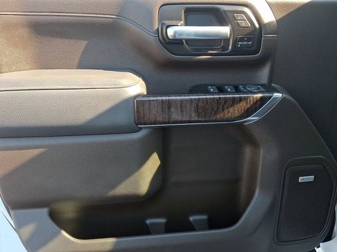 Certified 2022 GMC Sierra 2500 Denali w/ Denali Ultimate Package image 13