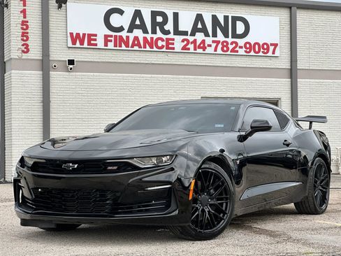 Used 2020 Chevrolet Camaro SS RWD image 1