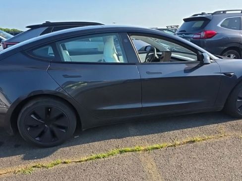 Used 2024 Tesla Model 3 Standard Range RWD image 8