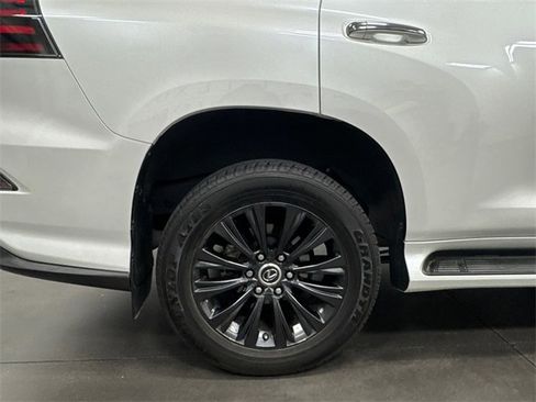 Used 2023 Lexus GX 460 Premium image 7