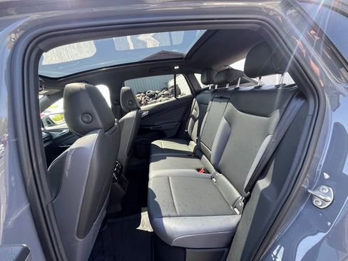 Certified 2023 Volkswagen ID.4 Pro S AWD/4WD image 21