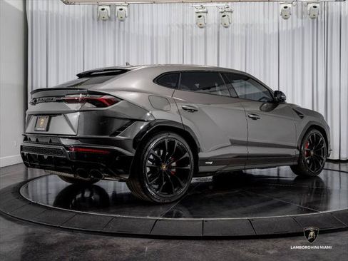 Used 2023 Lamborghini Urus S AWD/4WD image 14