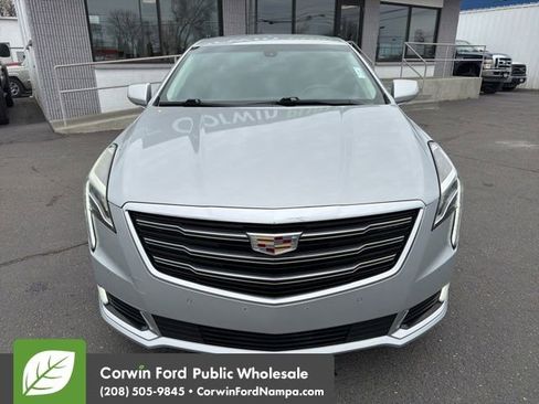 Used 2018 Cadillac XTS Luxury image 2