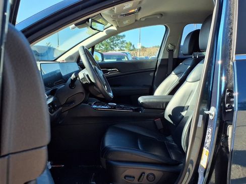 Used 2025 Kia Sportage EX AWD/4WD image 19