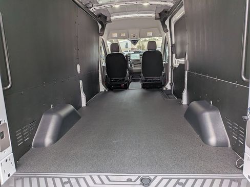 New 2026 Ford Transit 250 148 Medium Roof w/ Load Area Protection Package image 27