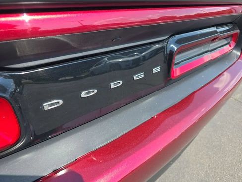 Used 2019 Dodge Challenger GT w/ Driver Convenience Group RWD image 10