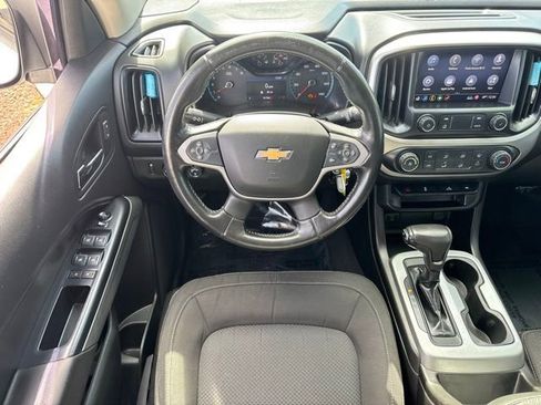 Used 2020 Chevrolet Colorado LT w/ Colorado RST Special Edition image 12
