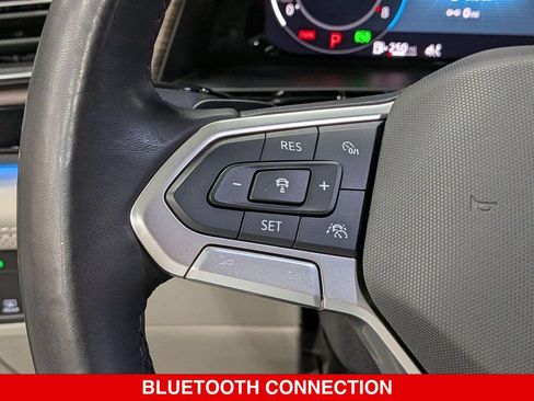 Used 2024 Volkswagen Atlas SEL Premium R-Line AWD/4WD image 17