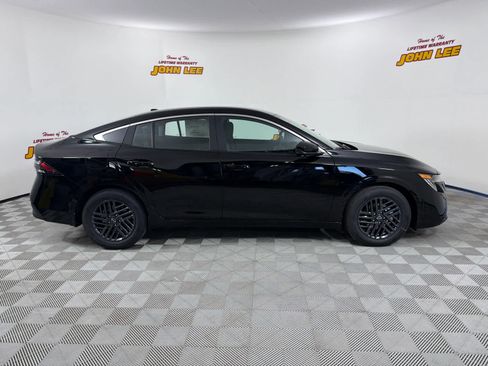 New 2026 Nissan Sentra SV w/ SV Convenience Package image 7