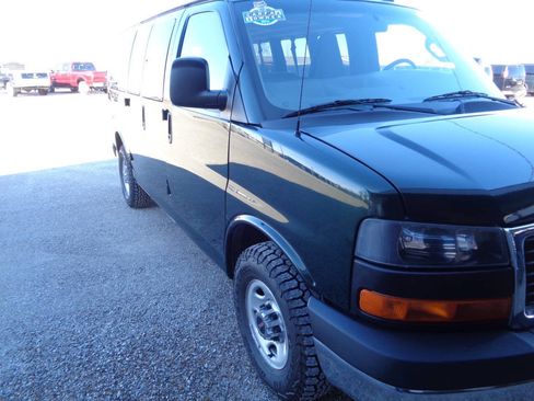 Used 2016 GMC Savana 3500 LT w/ LT Preferred Equipment Group image 37