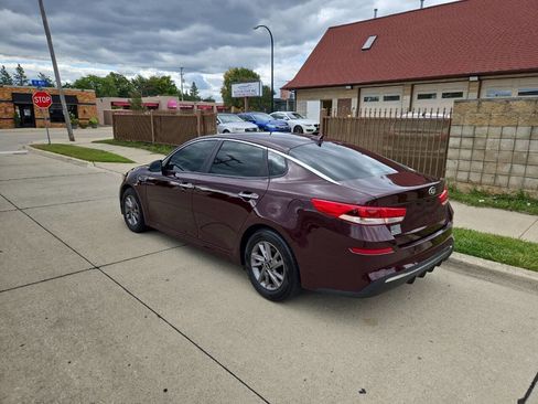 Used 2020 Kia Optima LX image 5