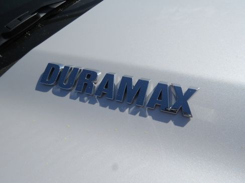 Used 2020 Chevrolet Silverado 1500 High Country w/ Technology Package AWD/4WD image 11