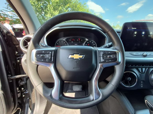 Used 2025 Chevrolet Blazer LT AWD/4WD image 16
