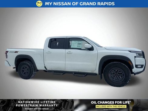 New 2026 Nissan Frontier PRO-4X w/ Pro-4x Convenience Package image 2