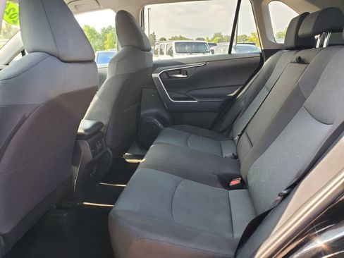 Used 2024 Toyota RAV4 XLE FWD image 7
