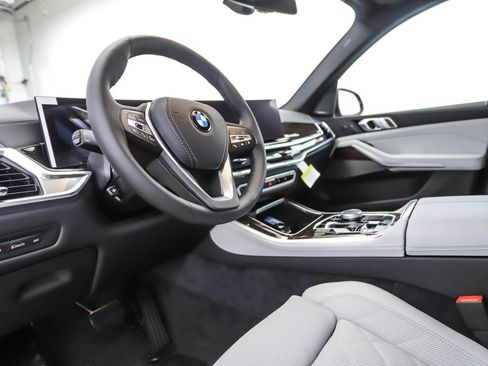 Used 2026 BMW X5 xDrive40i image 10