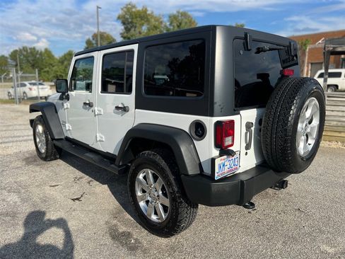 Used 2015 Jeep Wrangler Unlimited Sport w/ Quick Order Package 24S image 3
