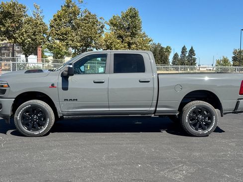 New 2026 RAM 2500 Laramie AWD/4WD image 6