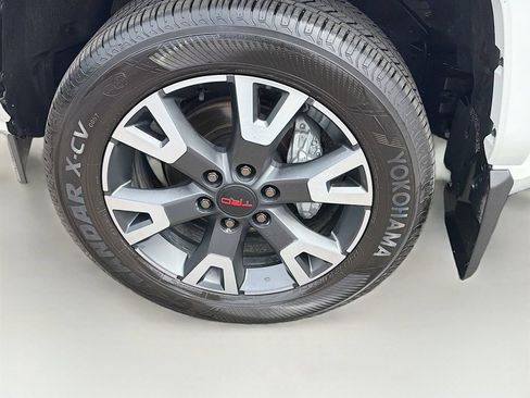 Used 2025 Toyota 4Runner TRD Sport AWD/4WD image 34
