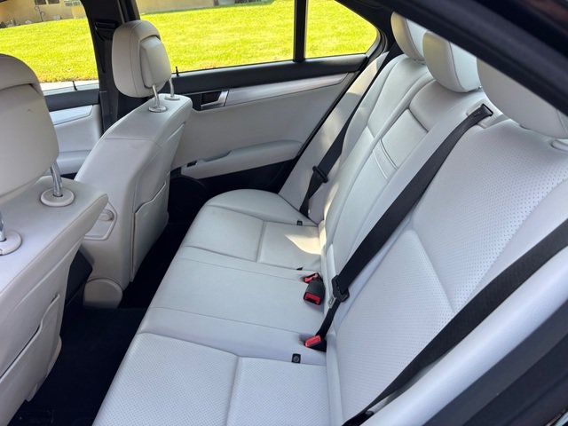 Used 2014 Mercedes-Benz C 250 Sedan image 36