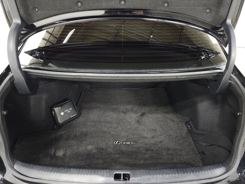 Used 2014 Lexus IS 250 w/ Navigation Package RWD image 7
