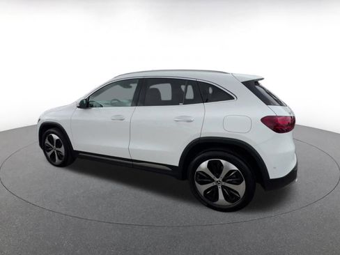 Used 2025 Mercedes-Benz GLA 250 4MATIC image 10