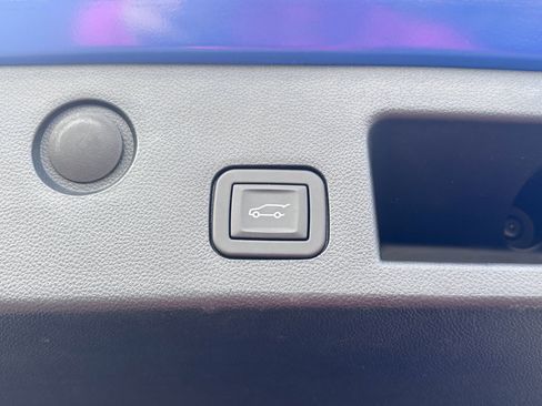 New 2025 Chevrolet Equinox RS image 12