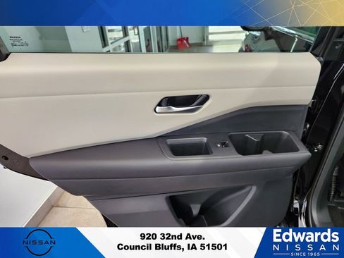 New 2026 Nissan Pathfinder SL AWD/4WD image 16