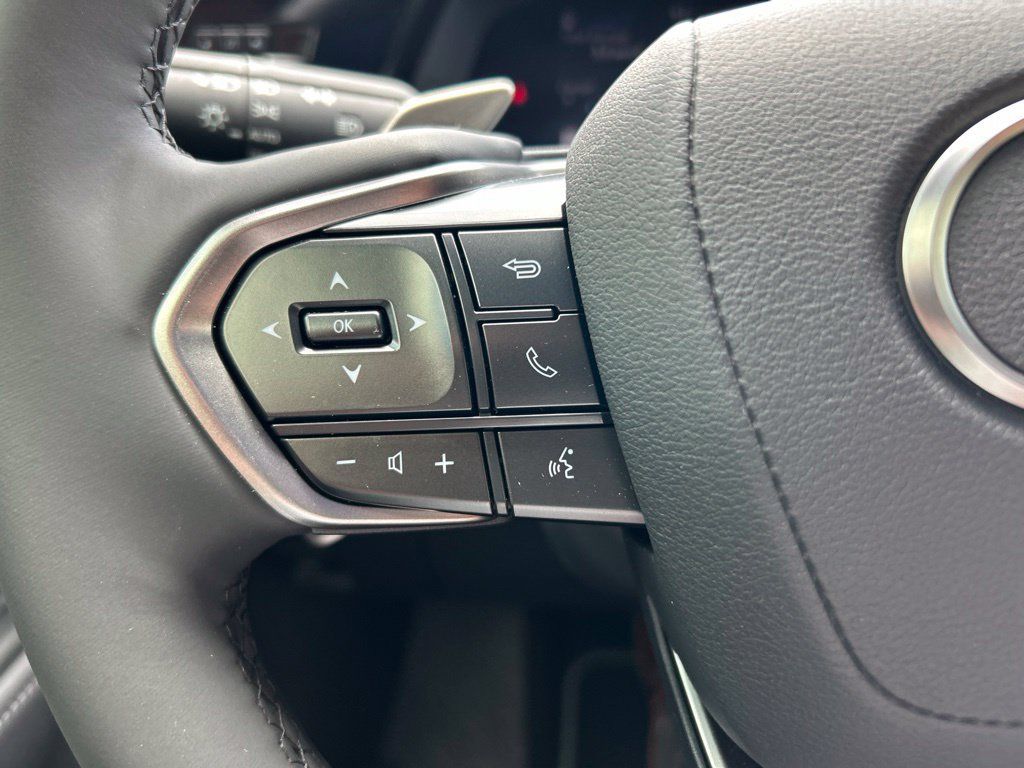 Used 2026 Lexus RZ 350e 2WD w/ Convenience Package image 19