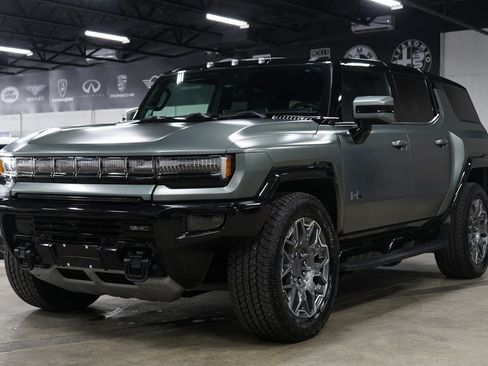 Used 2024 GMC Hummer EV 3X AWD/4WD image 1