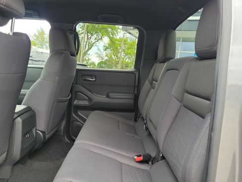 Used 2023 Nissan Frontier SV w/ Midnight Edition Package RWD image 13