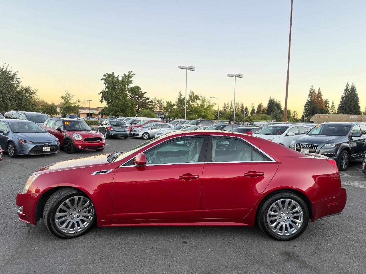 Used 2012 Cadillac CTS Premium RWD image 4