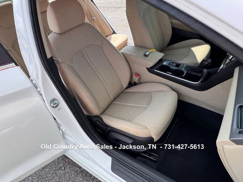 Used 2019 Hyundai Sonata SEL w/ Tech Package 02 image 18