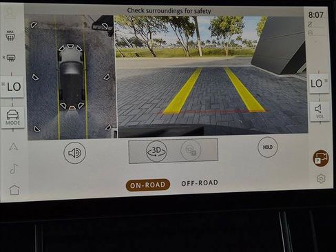 Certified 2026 Land Rover Range Rover Velar Autobiography AWD/4WD image 11