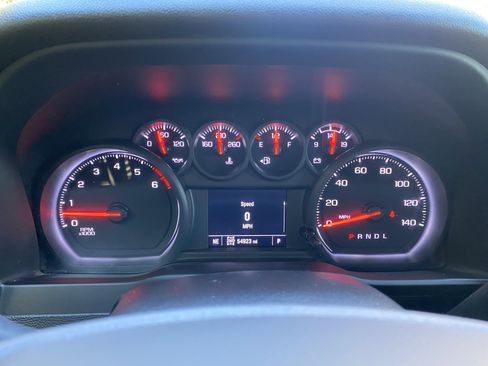 Used 2024 Chevrolet Silverado 2500 Custom w/ Custom Value Package image 21