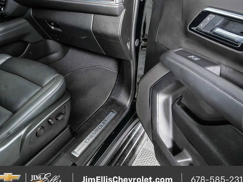 Certified 2025 Chevrolet Tahoe LT image 24