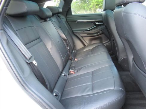 Used 2020 Land Rover Range Rover Evoque R-Dynamic S image 29