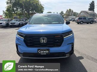 Used 2025 Honda Pilot TrailSport video 2