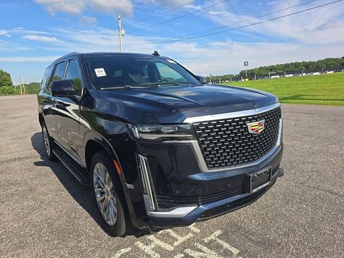 Used 2021 Cadillac Escalade Premium Luxury w/ Performance Package AWD/4WD image 6