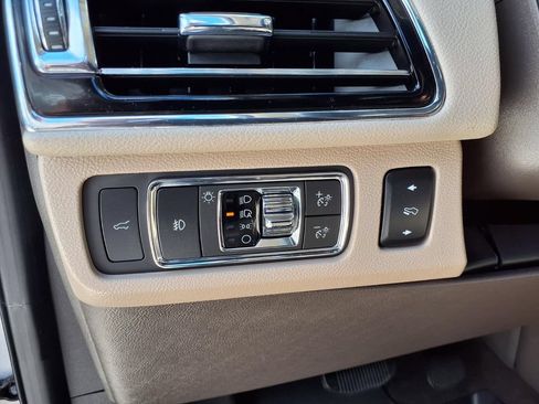 Certified 2022 Lincoln Navigator Reserve RWD image 22