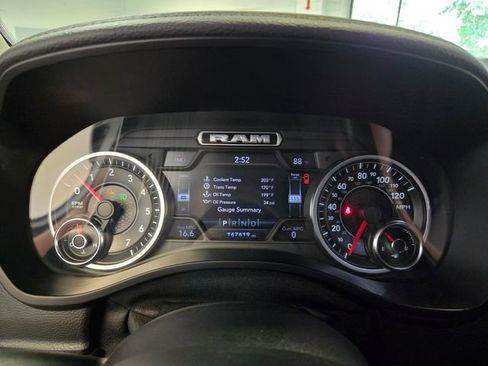 Used 2019 RAM 1500 Laramie AWD/4WD image 27