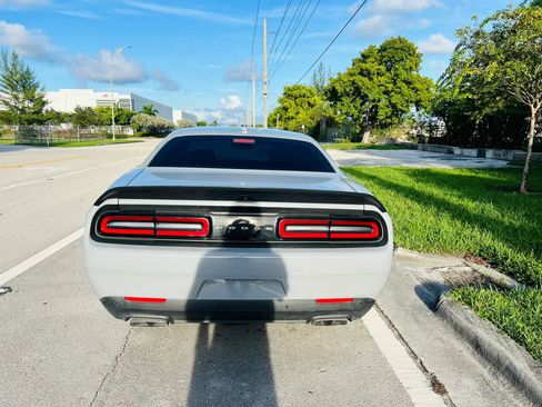 Used 2021 Dodge Challenger R/T Scat Pack RWD image 4
