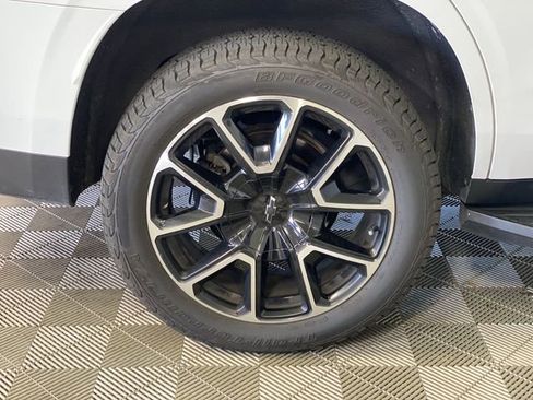 Used 2021 Chevrolet Tahoe RST w/ Luxury Package image 18