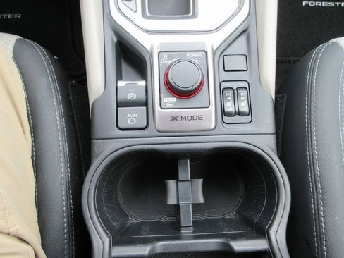 Used 2023 Subaru Forester Premium image 28