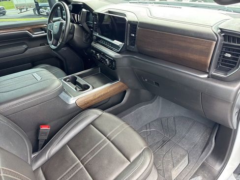 Used 2024 Chevrolet Silverado 2500 High Country w/ High Country Premium Package AWD/4WD image 30